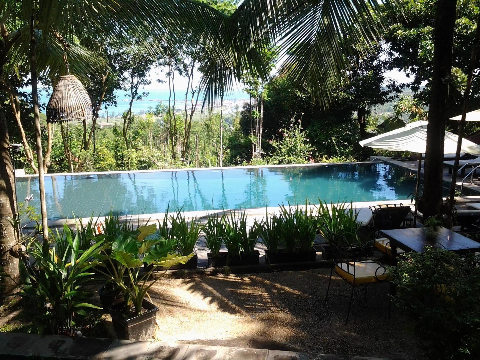 Hotel Port Hedonia Sihanoukville Esterno foto