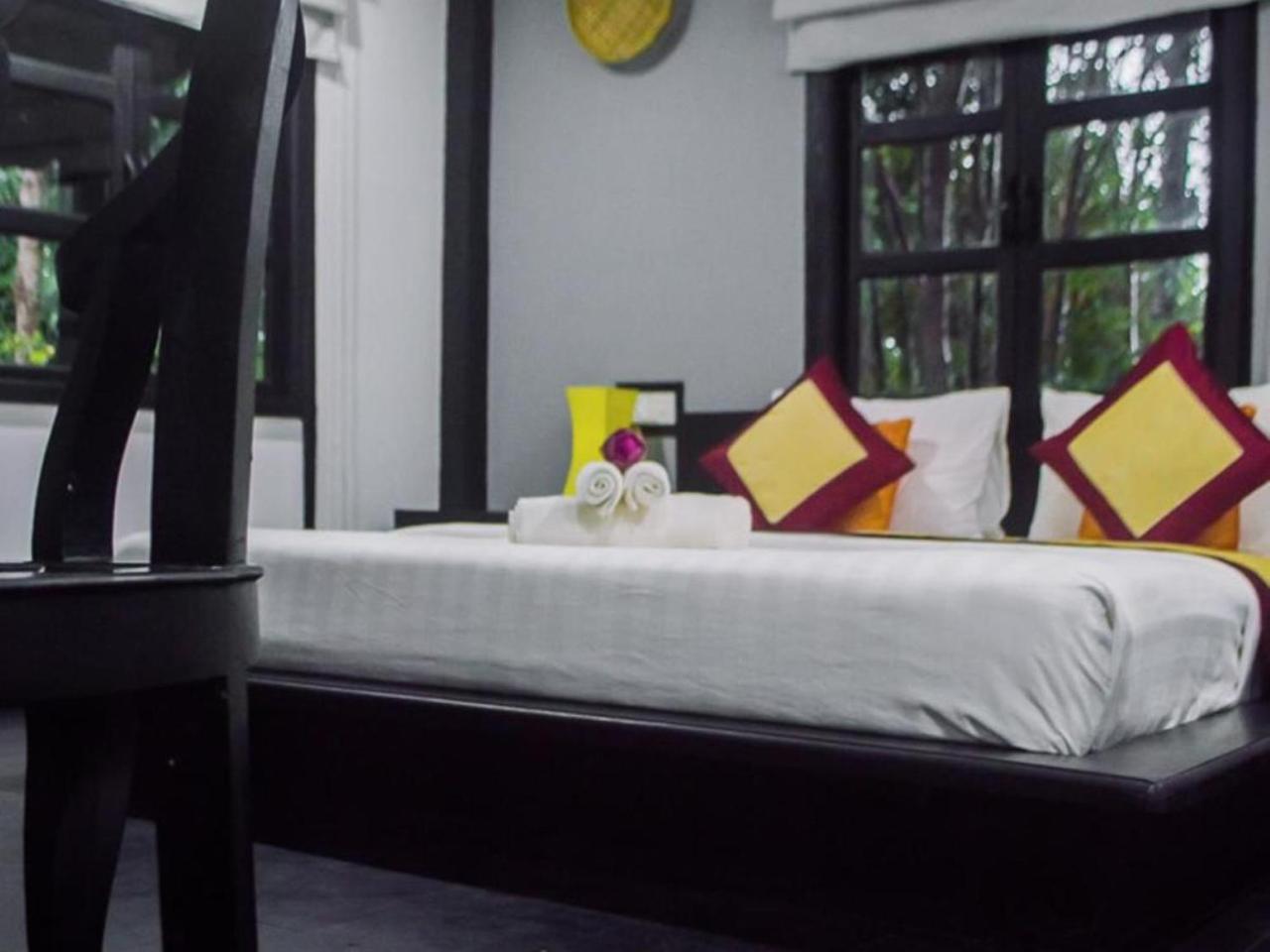 Hotel Port Hedonia Sihanoukville Esterno foto