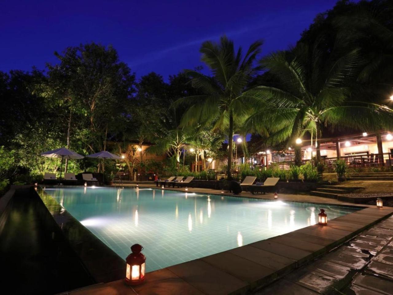Hotel Port Hedonia Sihanoukville Esterno foto