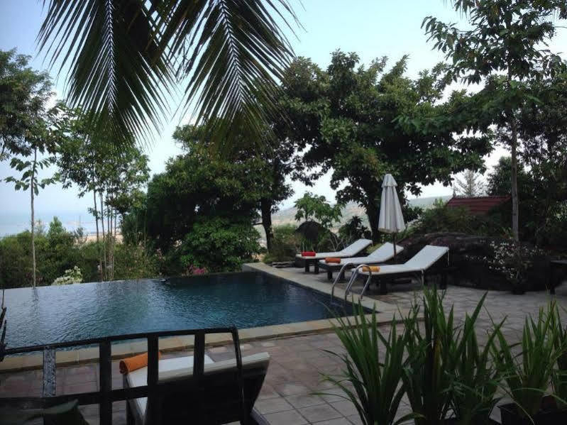Hotel Port Hedonia Sihanoukville Esterno foto
